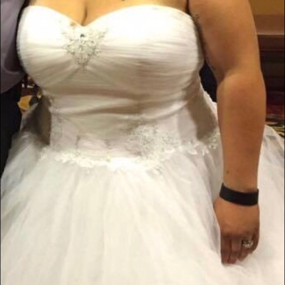 Wedding dress